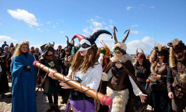 Recogida de adhesiones en Villena para que las Fiestas del Medievo sean declaradas Fiestas de Interés Turístico Regional