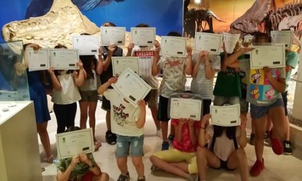 Xiquets i xiquetes amb altes capacitats viuen una jornada de convivència en el Museu Paleontològic d’Elx