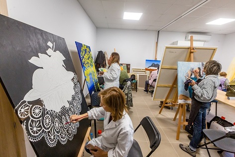 Obert el termini d’inscripció per a les classes de dibuix i pintura de Finestrat