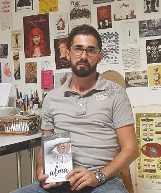 “Palabras del alma”, la primera obra de l’autor alacantí Ángel Valor