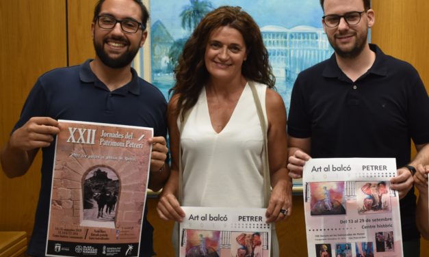Petrer penjarà als balcons del seu centre històric prop de cent obres d’art de grans dimensions en les Jornades de Patrimoni