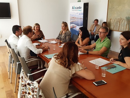 Turisme reuneix la taula Alacant Ciutat de l’Arròs per a promoure la gastronomia de la ciutat