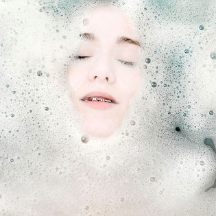 La fotògrafa Lucía Morate presenta la seua exposició en Volta_gallery d’Alacant