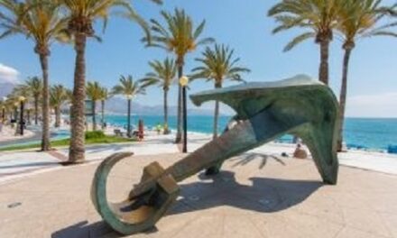La platja de l’Albir acull el dissabte l’espectacle de màgia ‘Estiu Festiu’