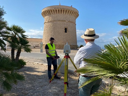 Expertos en ingeniería civil de la Universidad de Alicante escanean la Torre de La Illeta de El Campello para diagnosticarla y determinar futuras restauraciones