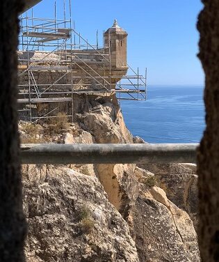 La restauració del Baluard de la Mina del castell de Santa Bàrbara permetrà visitar-lo a partir de la primavera de 2021