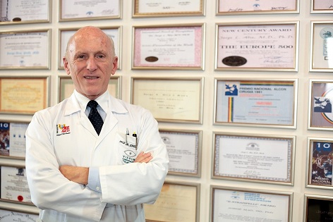 ‘Forbes’ incluye en un nuevo libro al oftalmólogo alicantino Jorge Alió como uno de los médicos más ‘Top’ de España