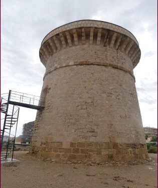 Els experts recomanen intervindre ara a la Torre de la Illeta de El Campello per a frenar la seua degradació i preservar-la durant dècades