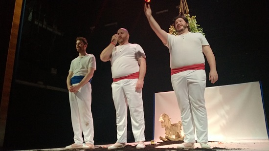 L’Home Bo, un espectacle sobre la pilota valenciana, un refugi de la cultura pròpia