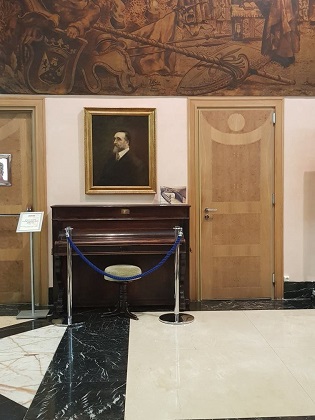 Villena solicita a la SGAE la renovación del convenio de cesión del piano y del retrato de Chapí