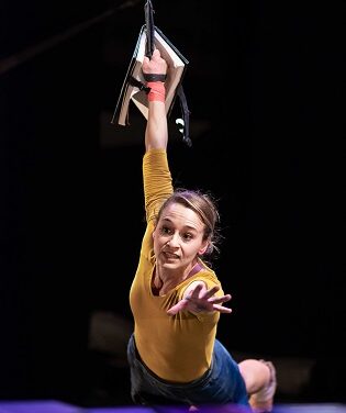 El IVC presenta teatro y circo sobre el escenario del Arniches con Hermanas Picohueso y Voël