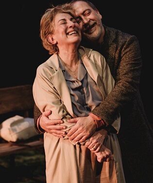 La obra de Ger Thijs “El beso” llega al Teatro Principal de Alicante