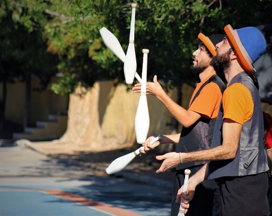 L’Institut Gil-Albert inaugura el primer cicle d’arts escèniques amb un nou taller de tècniques de circ
