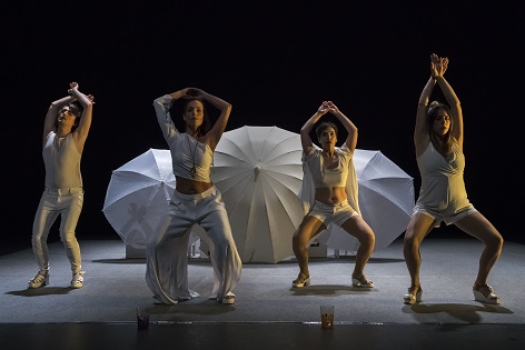 Teatro reivindicativo con “Segaremos ortigas con los tacones” para reflexionar y destapar el mundo de la prostitución en la Casa de Cultura de Villena
