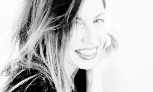 Cruzamos El Puente de los Espejos con… Cristina Granja: Hilos de tinta