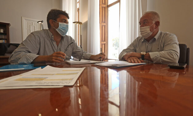 La Diputación subvenciona el lanzamiento de castillos artificiales en distintos municipios de la provincia en apoyo al sector pirotécnico