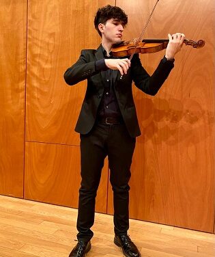 El Ayuntamiento de Alcoy concede a Jorge Antequera la beca de Estudios Musicales ‘Antonio Pérez Verdú’