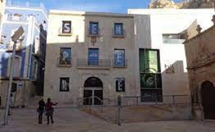 Cultura de Alicante impulsa el proyecto de ampliación del MACA que superará los 8.000 metros cuadrados