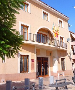 La colección “Rosser-Limiñana” volverá a exponerse en las estanterías de la Biblioteca Municipal de El Campello