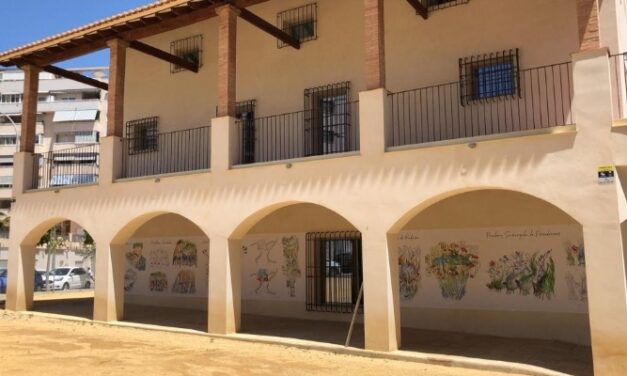 La antigua casa de verano de Gabriel Miró alberga la primera ludoteca de Alicante