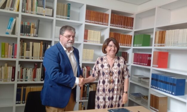 Ayuntamiento de Villena y la Universidad de Alicante formalizan el convenio de cesión del legado bibliográfico del arqueólogo Schubart ﻿