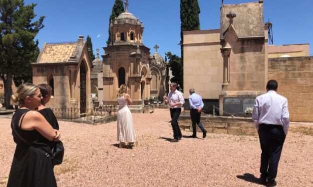 Presenten el projecte del mausoleu en memòria de Camilo Sesto a l’Ajuntament d’Alcoi