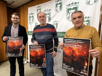 Conferencia “DESCOBRINT FESTES” y Exposición Fotográfica “FOC I FESTA” en Petrer