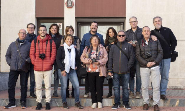 FINALIZA CON ÉXITO EL X CURSO DE INICIACIÓN A LA FOTOGRAFÍA ORGANIZADO POR EL GRUP FOTOGRÀFIC DE PETRER Y LA SEDE UNIVERSITARIA DE PETRER
