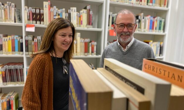 La colección Rosser-Limiñana se expone ya en la biblioteca pública de El Campello