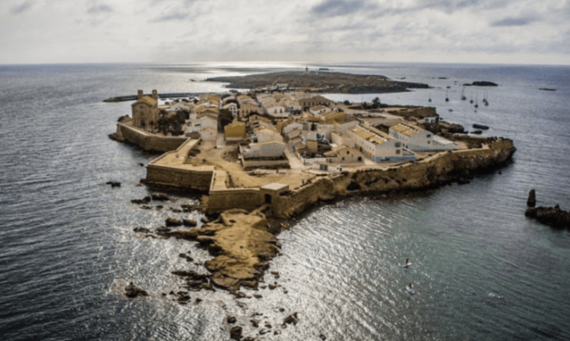 Alacant adjudica la redacció del Pla Especial de Tabarca dirigit a preservar el conjunt històric de l’illa