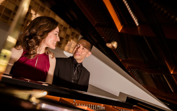 La música que te suena.VII Quattro piano duo at Christmas en la Sede Universitaria Ciudad de Alicante