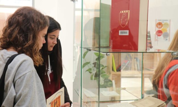 La Universitat d’Alacant acull l’exposició ‘60 anys del Diccionari català-valencià-balear’