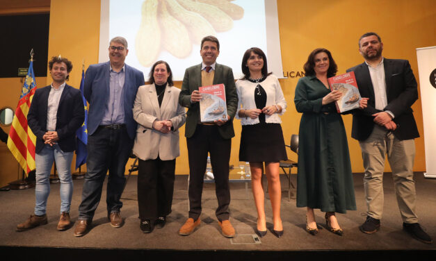 Carlos Mazón: “El Canelobre 73 ensalza nuestros productos e industria tradicional como marca cultural en España y el mundo”