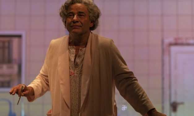 Cultura de la Generalitat presenta ‘Todas las canciones de amor’, con Eduard Fernández, y el familiar ‘CU-CU’ en el Arniches