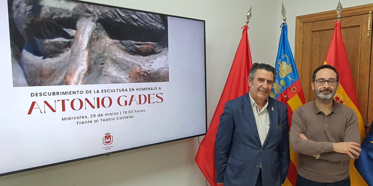 La ciutat d’Elda ret homenatge a Antonio Gades amb el descobriment d’una escultura de bronze al costat del Teatre Castelar