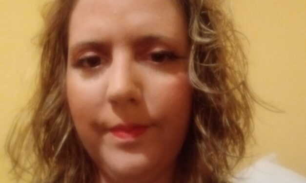 Descobrint a l’autora Amparo Pérez García a través de Loblanc.info