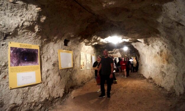 L’entrada al refugi antiaeri de Santa Justa a Oriola per l’edifici dels antics Jutjats es deixarà oberta quan concloguen els treballs de rehabilitació