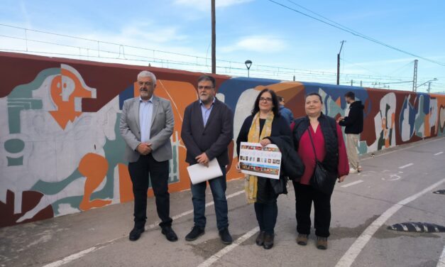 Jóvenes grafiteros al servicio de la recuperación de entornos urbanos de Villena en homenaje al artista Juan Gris