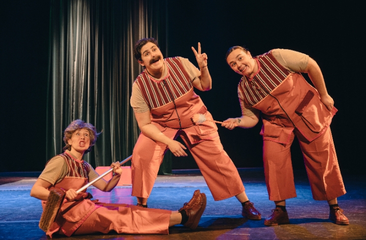 Cultura de la Generalitat ofereix comèdia i circ al Teatre Arniches