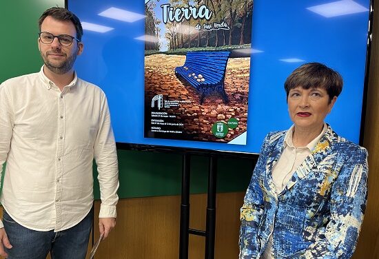 La artista Susi Verdú presenta su primera exposición de pintura “Tierra”