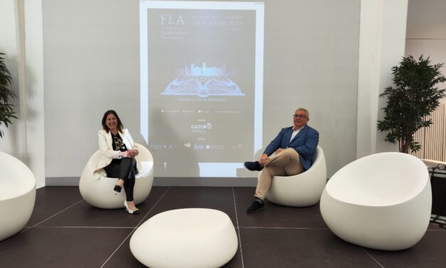 La 53ª edición de la Feria del Libro de Alicante arranca este viernes en Espacio Séneca con la conferencia de Lola Blasco