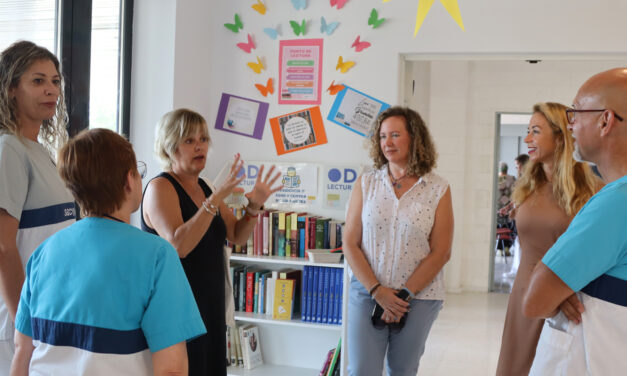 L’Ajuntament de Benidorm crea huit punts de lectura en els centres de salut i assistencials