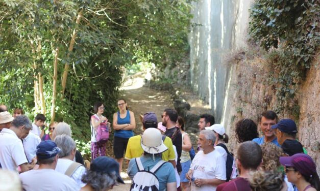 La excursión a El Salt en Alcoy y sus excavaciones arqueológicas registra muy buena afluencia