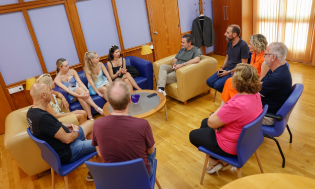 La jove cantautora alfasina Dalia llança els seus dos primers singles en el mercat britànic