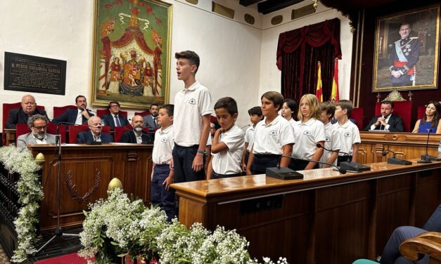 Els xiquets de l’Escolania posen a prova les seues veus en la tradicional Prova de Veus del Misteri