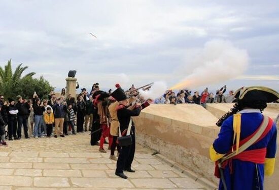 El Castillo de Santa Bárbara recrea su historia el próximo fin de semana con ambientación, charlas y salvas