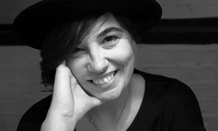 La fotógrafa Cristina de Middel recibe en el ADDA la distinción como Embajadora Cultural de la provincia