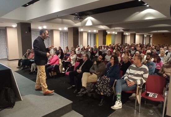 Elda retoma el ciclo de conferencias ‘Los Lunes de la UNED’ con una charla de Juan Carlos Márquez sobre la historia del Castillo