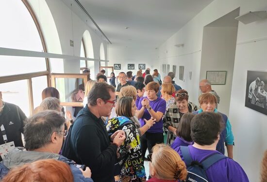 El Centro Ocupacional Oriol inaugura su exposición fotográfica para denunciar la violencia de género