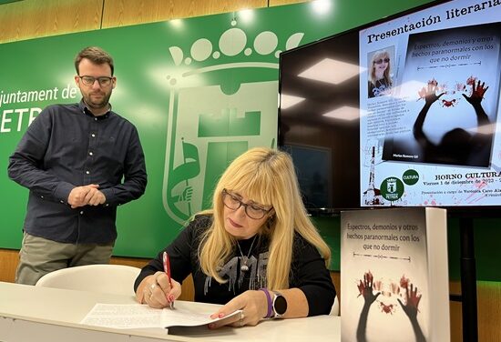 Marian Romero presenta su primer libro “Espectros, demonios y otros hechos paranormales con los que no dormir”